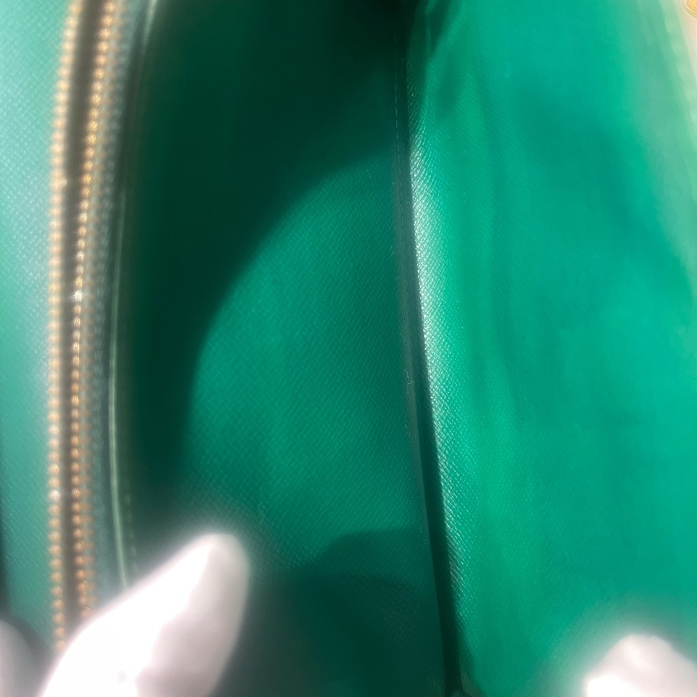 Louis Vuitton LV Epi Long Wallet - Picture 6 of 7